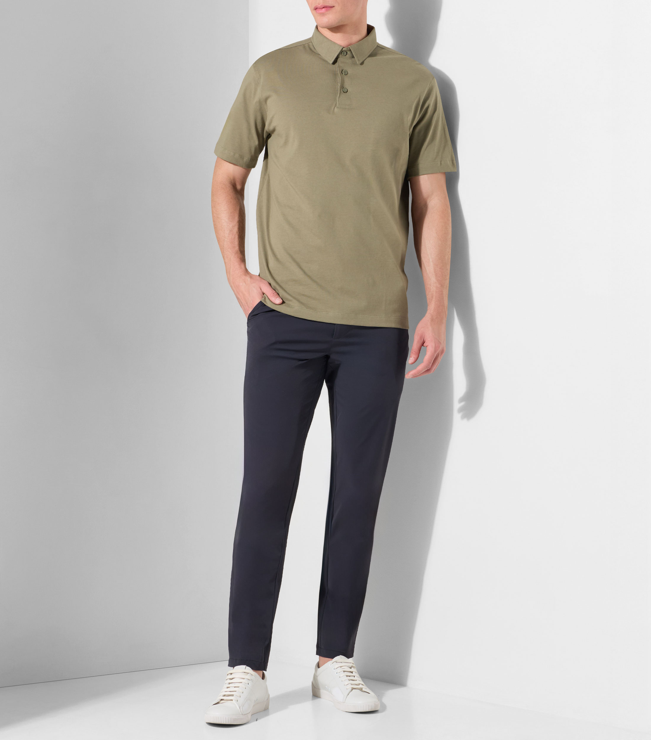 Playera tipo polo con manga corta lisa Hombre